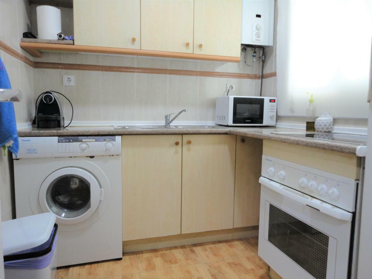 Lamoga-Sandi 4 2 Torredembarra Bagian luar foto