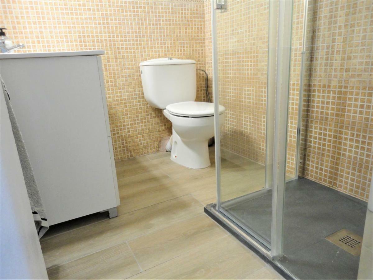 Lamoga-Sandi 4 2 Torredembarra Bagian luar foto